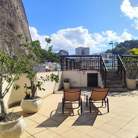 Flat Em Copacabana Com Piscina, Garagem Inclusa E Portaria 24H A 4 Min Da Praia